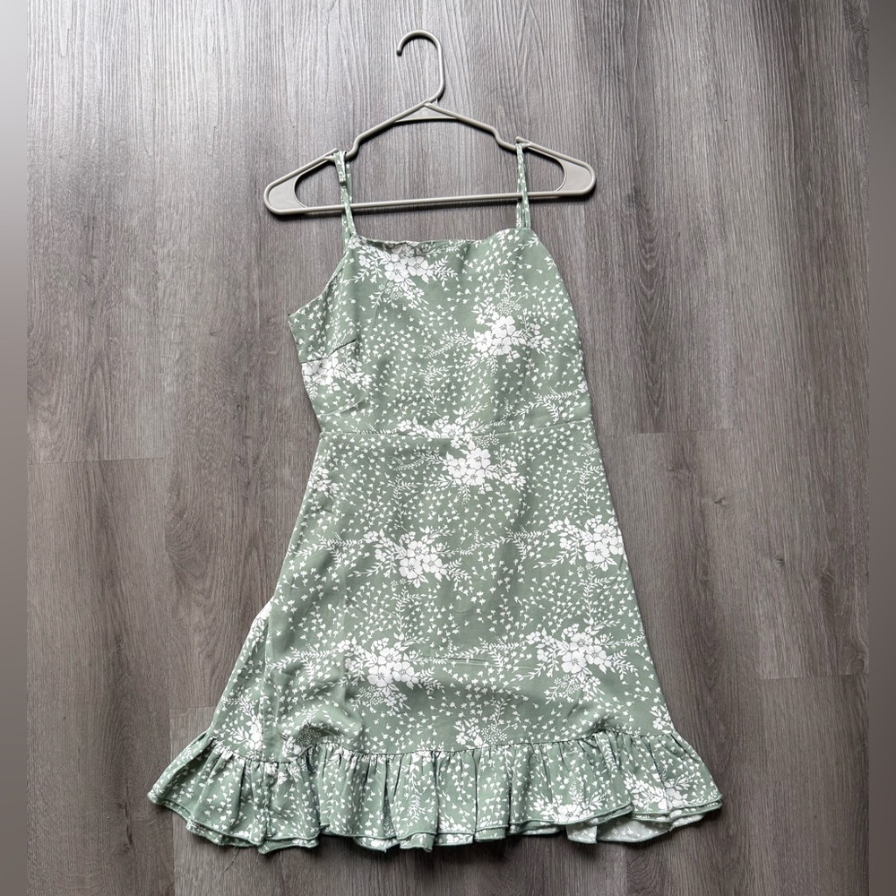 Extremely Cute Floral Mini Dress